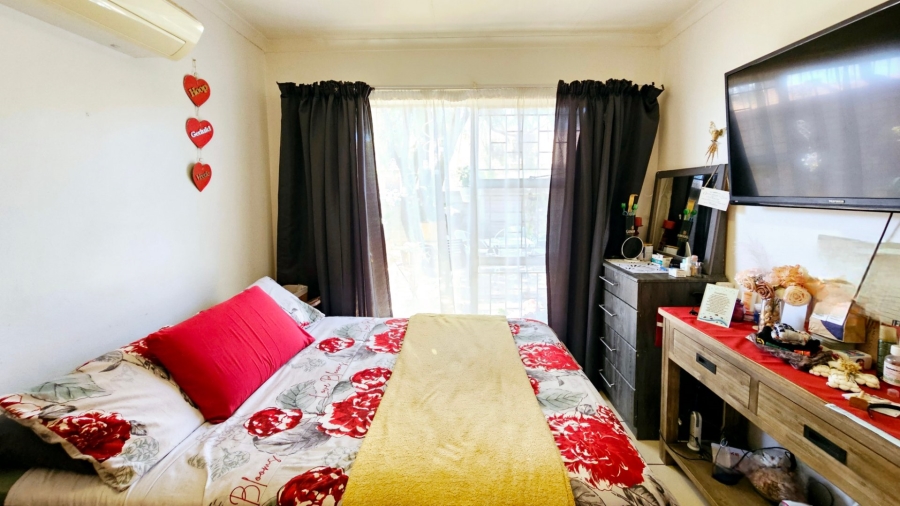 3 Bedroom Property for Sale in Langenhovenpark Free State